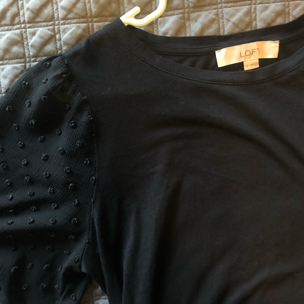Cotton black tee with cute sleeves